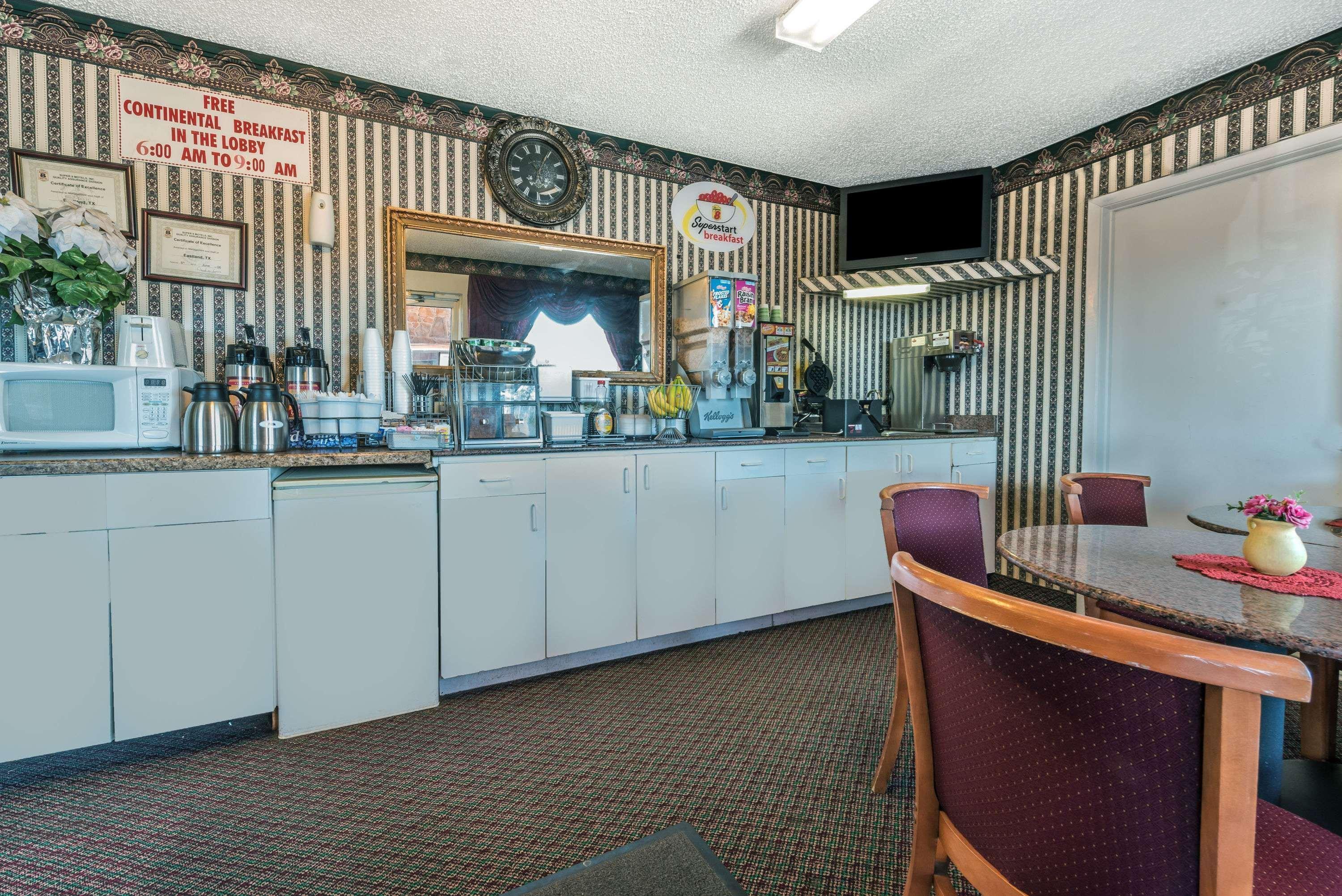 Hotel Super 8 By Wyndham Eastland