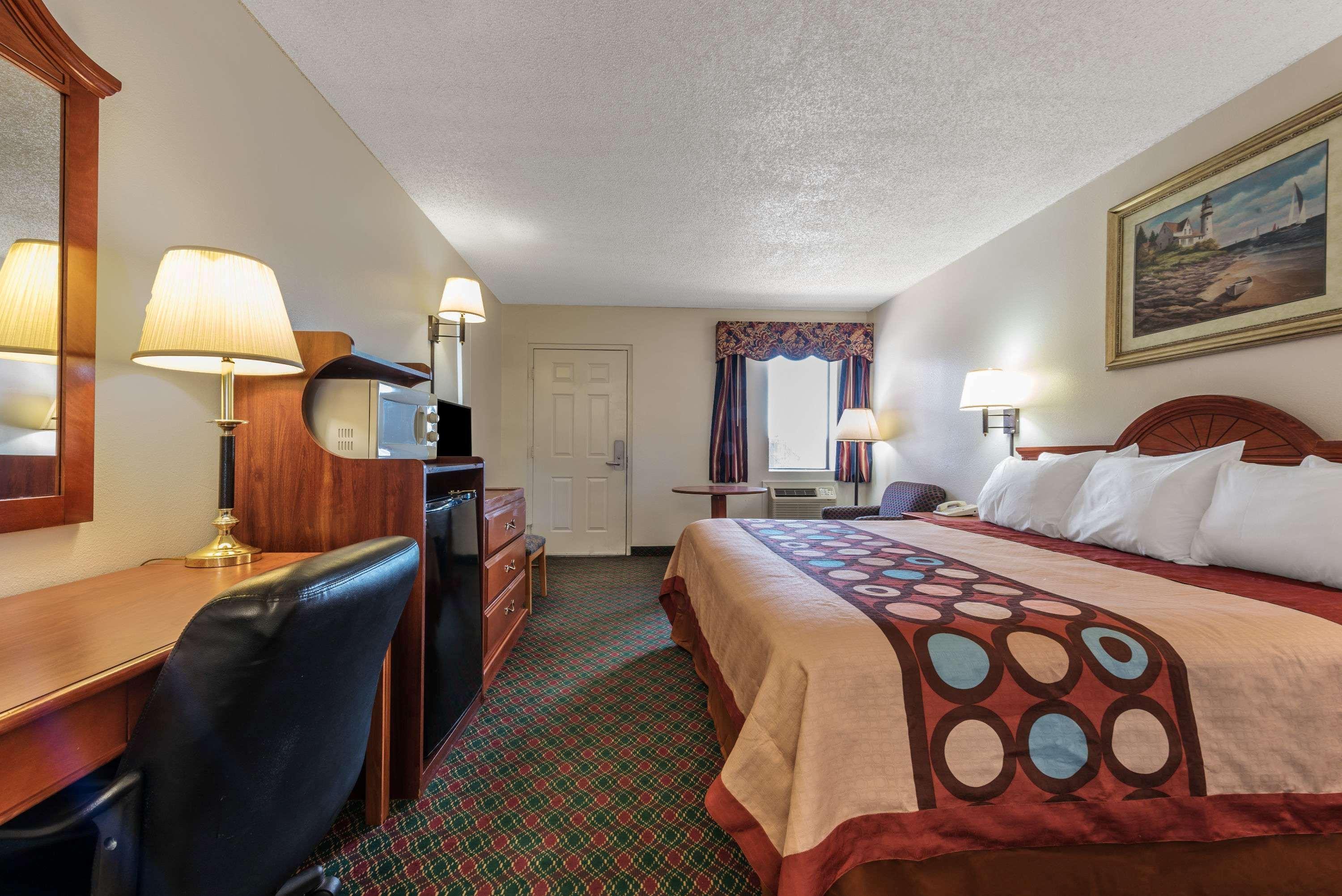 Super 8 By Wyndham 2* Eastland